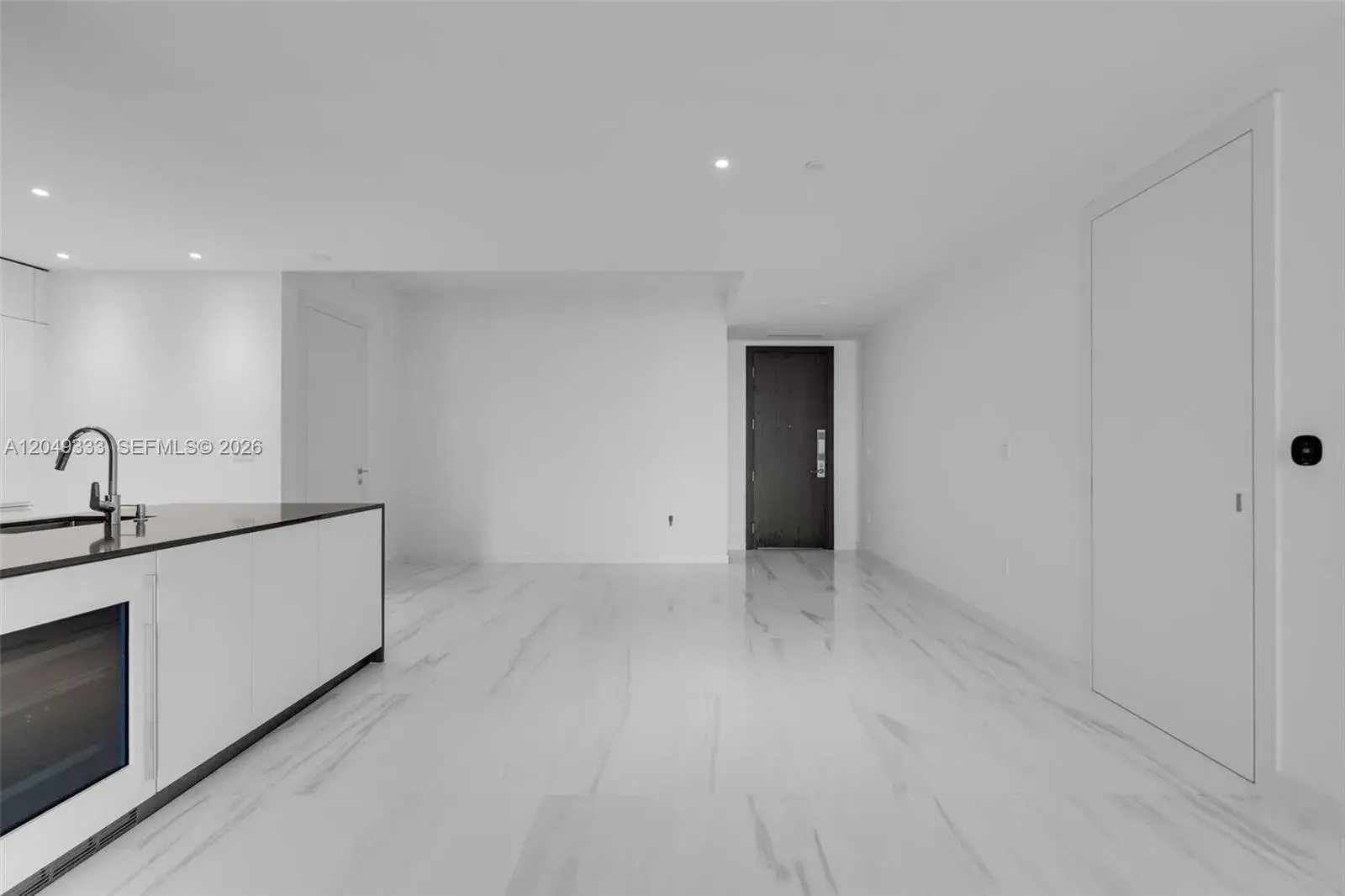 300 Biscayne Boulevard Way # 3009W, Miami FL 33131
