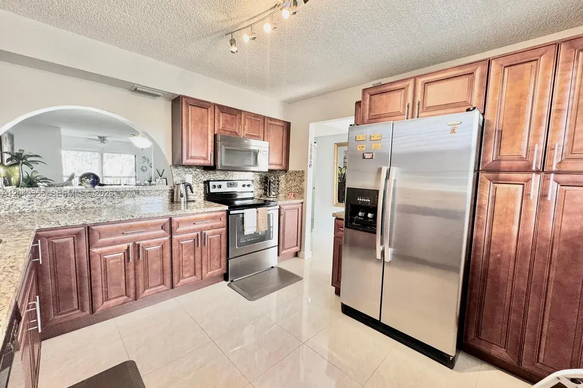 4975 E Sabal Palm Blvd # 311, Tamarac FL 33319