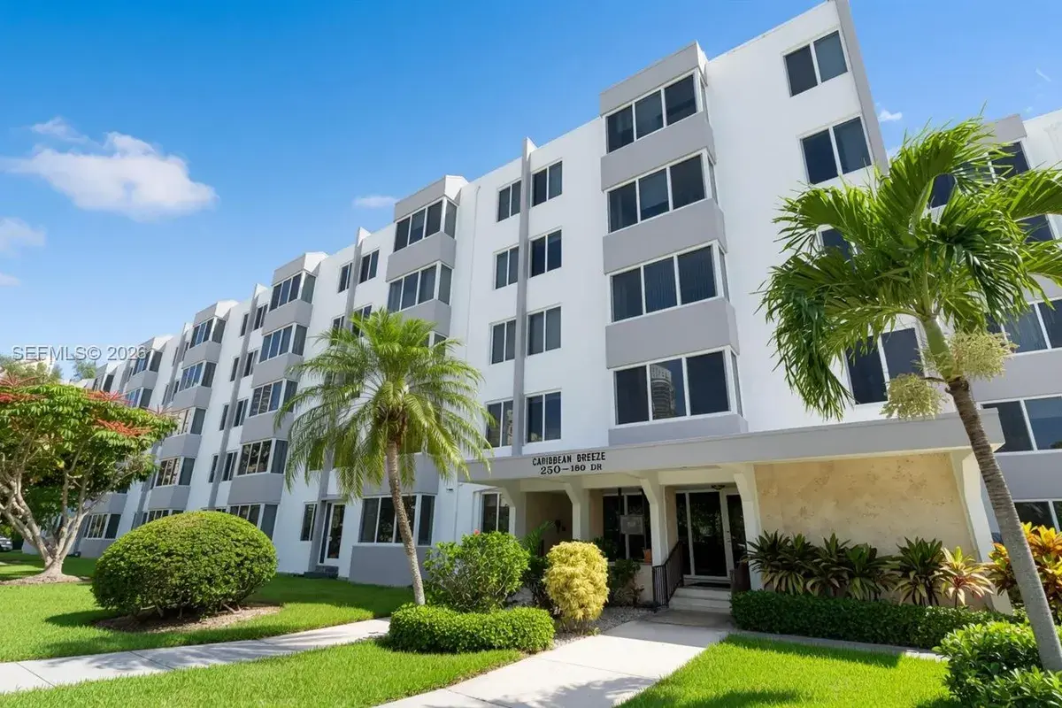250 180th Dr # 158, Sunny Isles Beach FL 33160