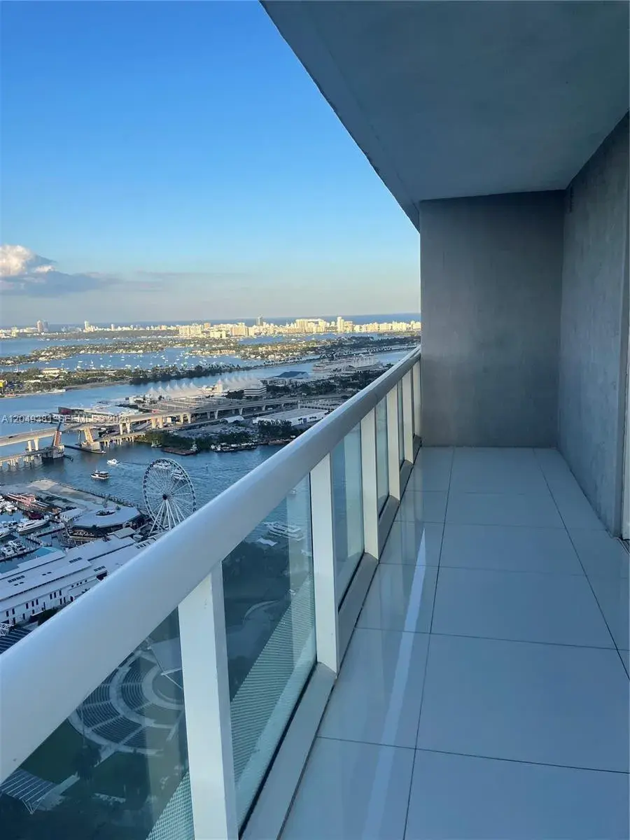 50 Biscayne Blvd # 5001, Miami FL 33132