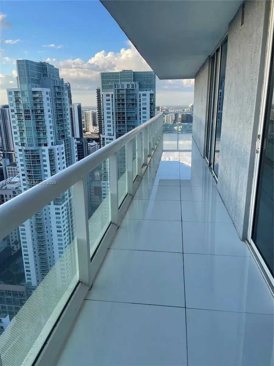 50 Biscayne Blvd # 5001, Miami FL 33132