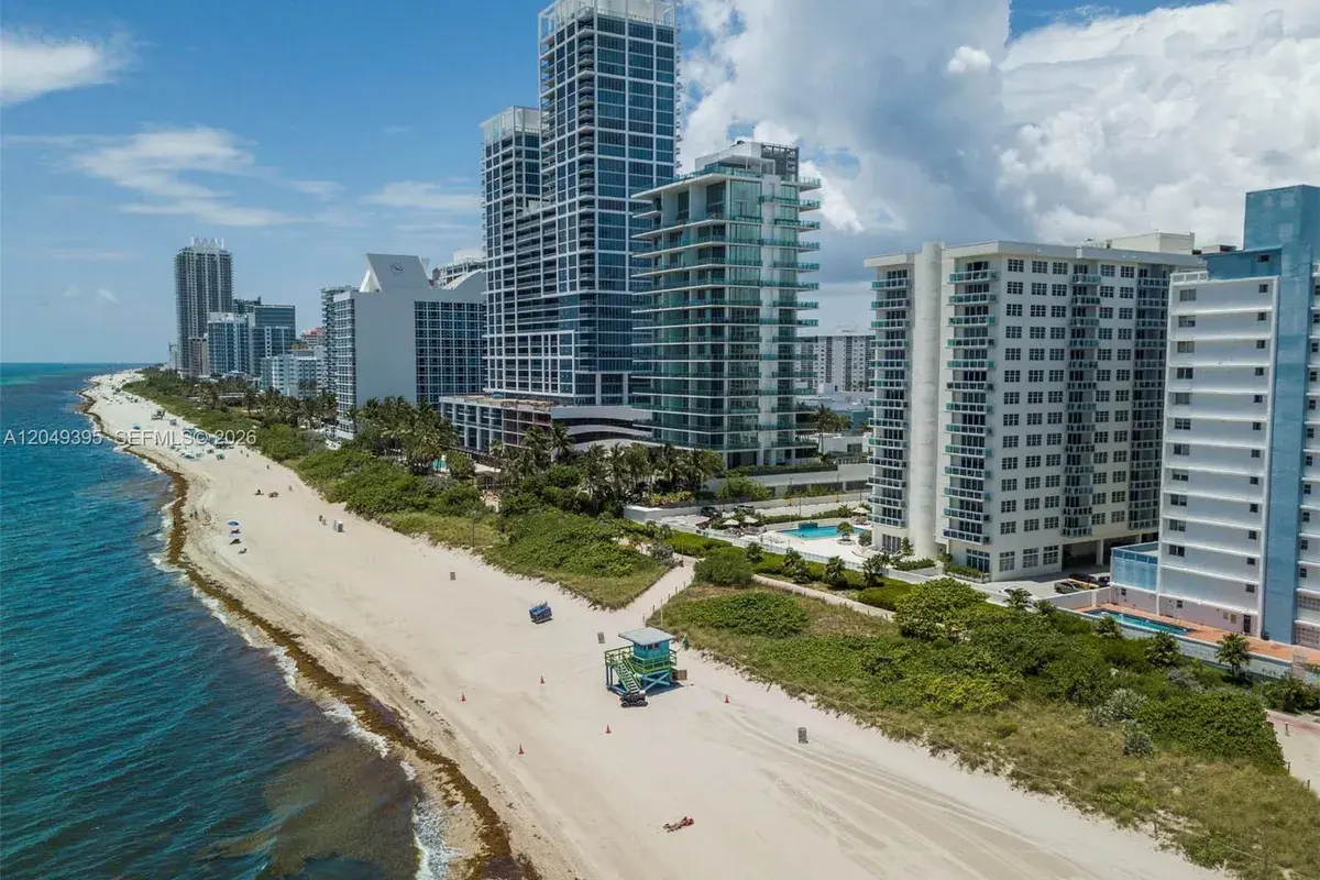 6917 Collins Ave # 1512, Miami Beach FL 33141