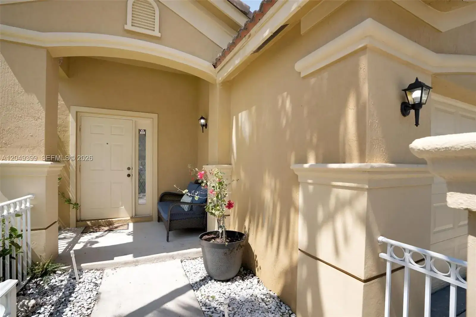 899 Phoenix Way, Weston FL 33327 photo 2