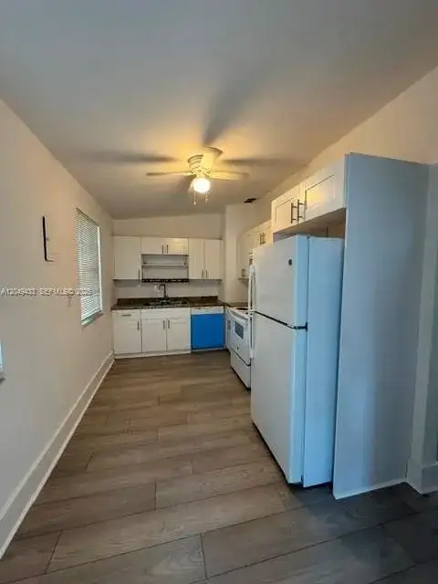 4221 SW 39th St, West Park FL 33023 photo 5