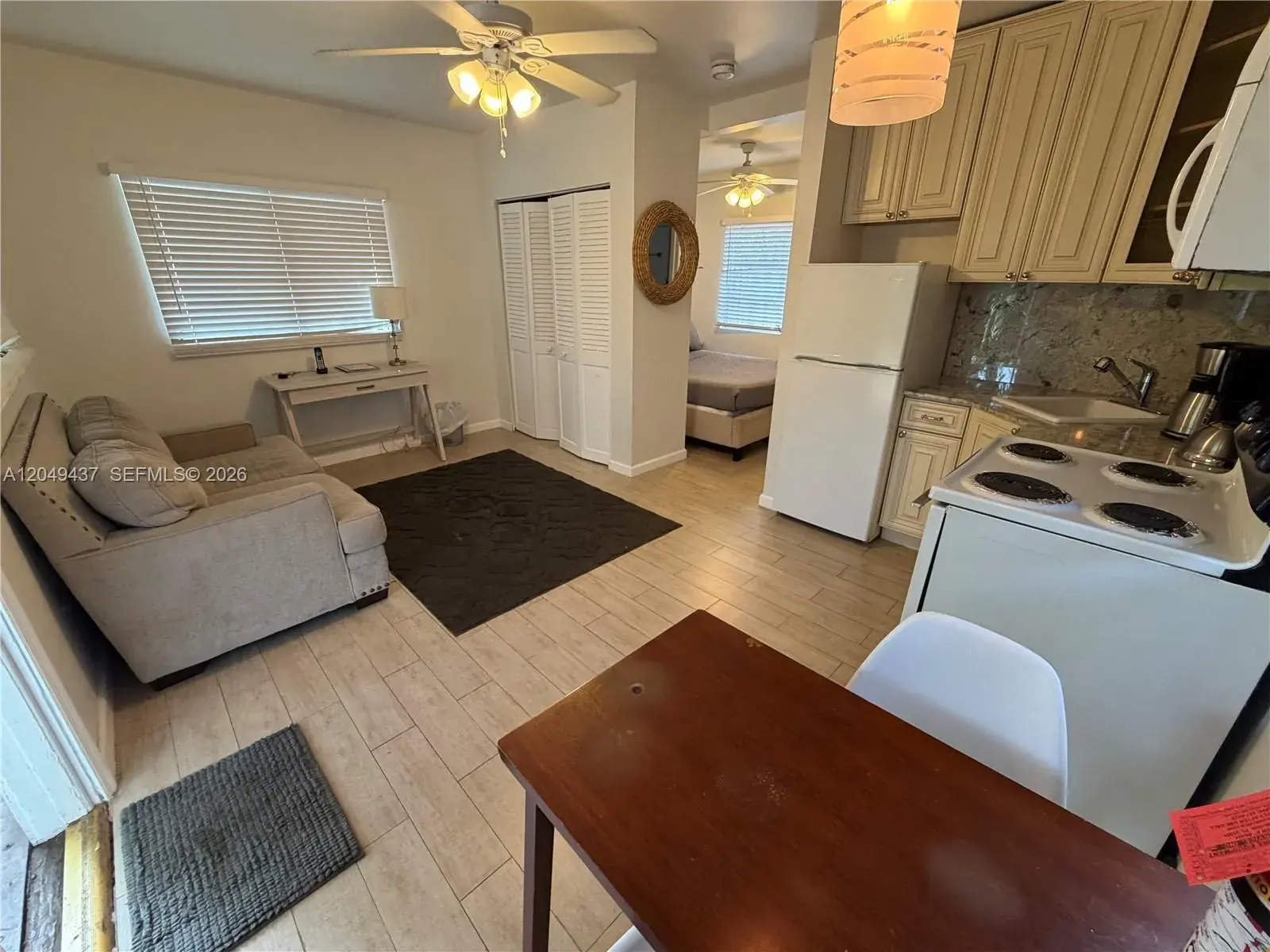 530 NE 11th Ave # B, Fort Lauderdale FL 33301
