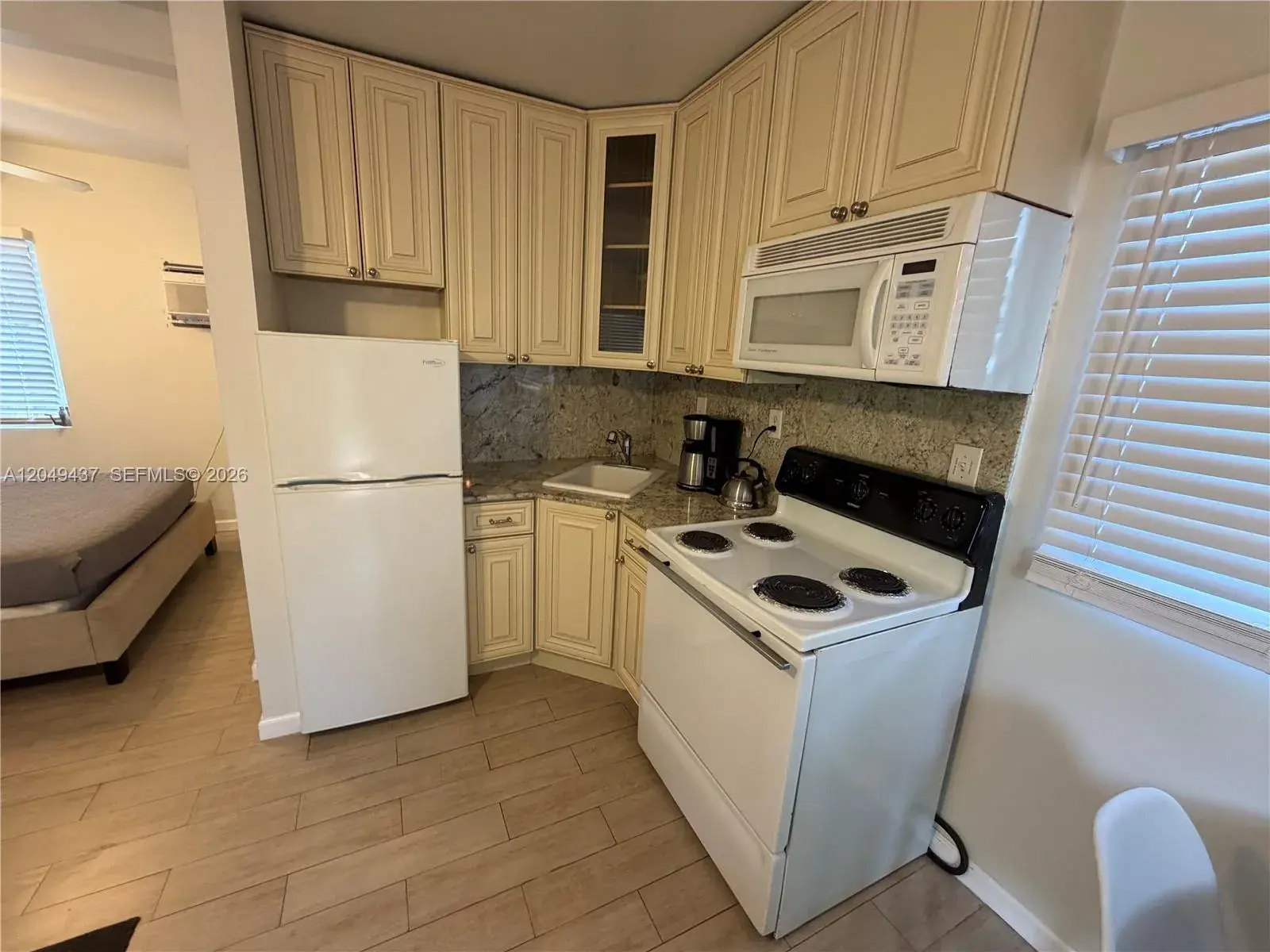 530 NE 11th Ave # B, Fort Lauderdale FL 33301