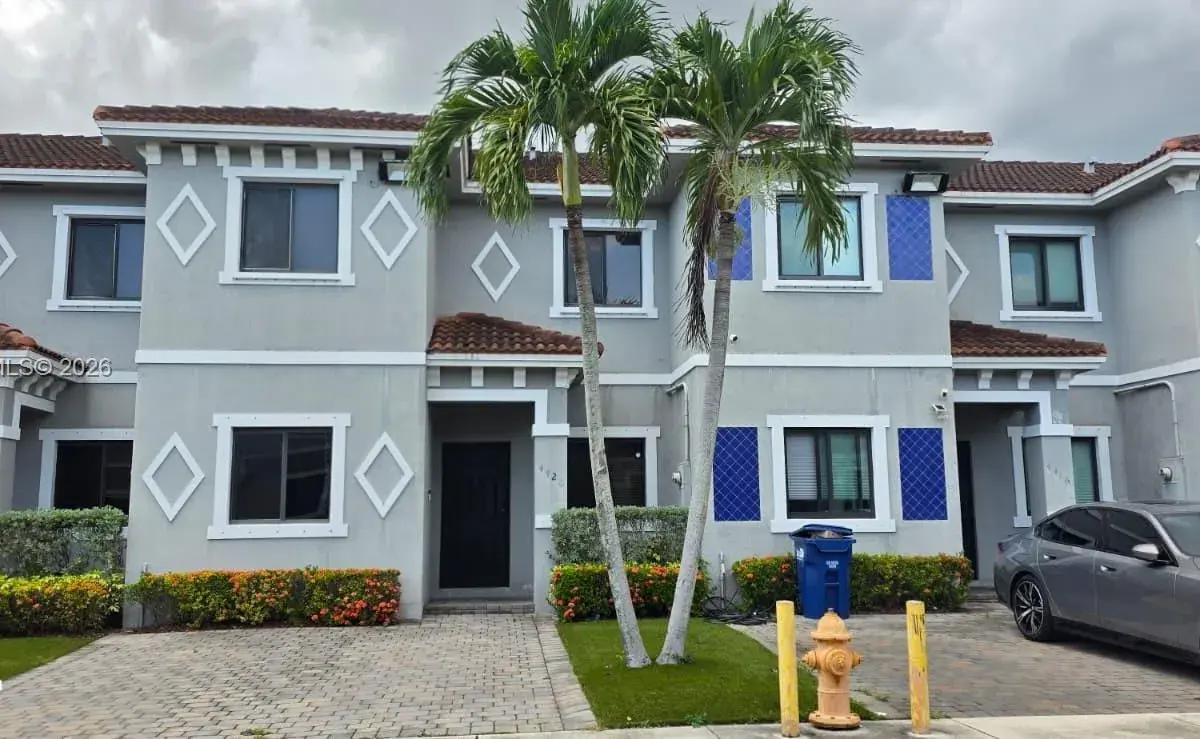 4420 SW 163rd Ct, Miami FL 33185