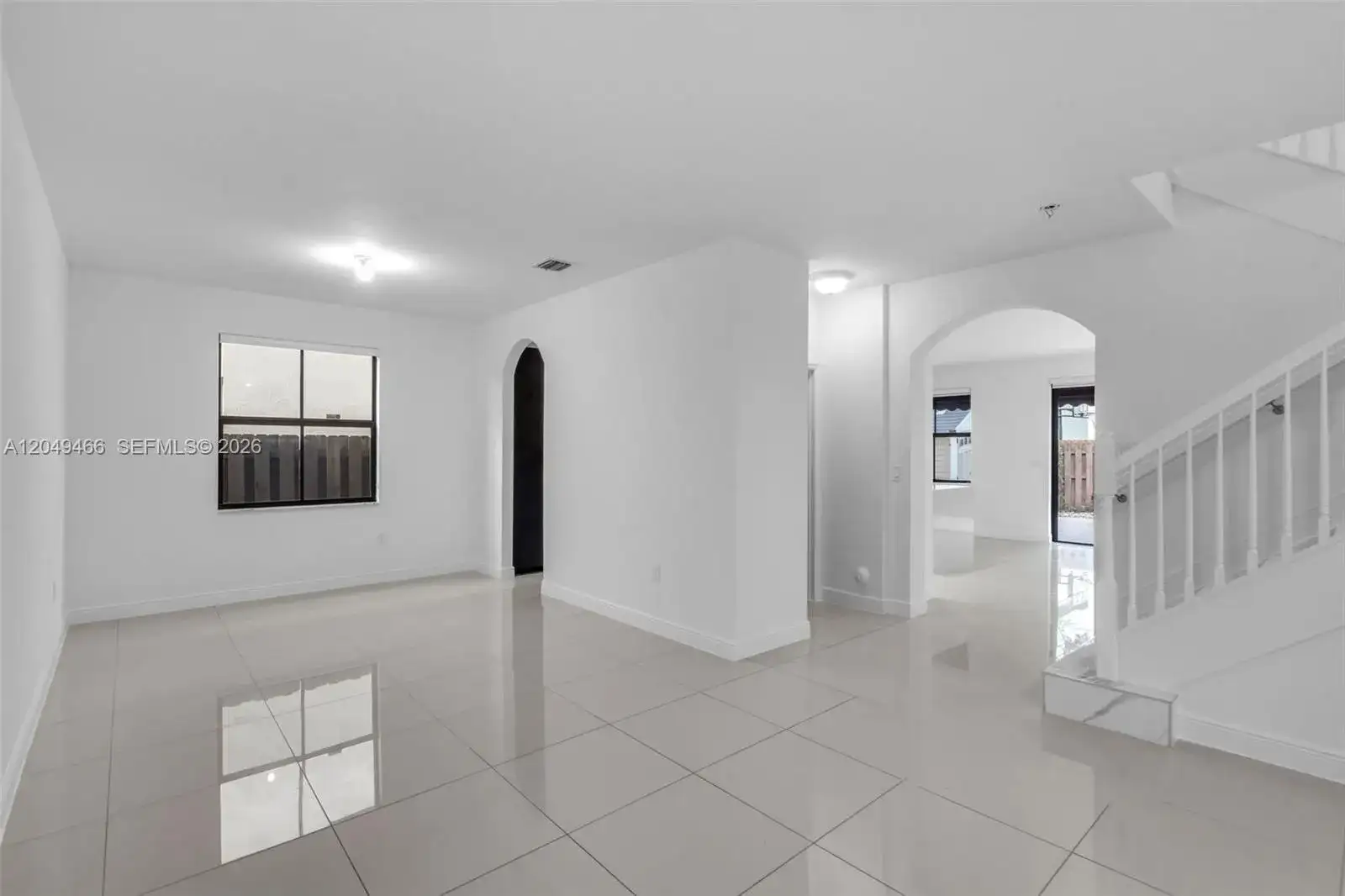8850 NW 99th Path, Doral FL 33178 photo 4