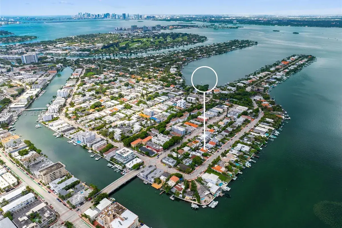 642 86th St, Miami Beach FL 33141
