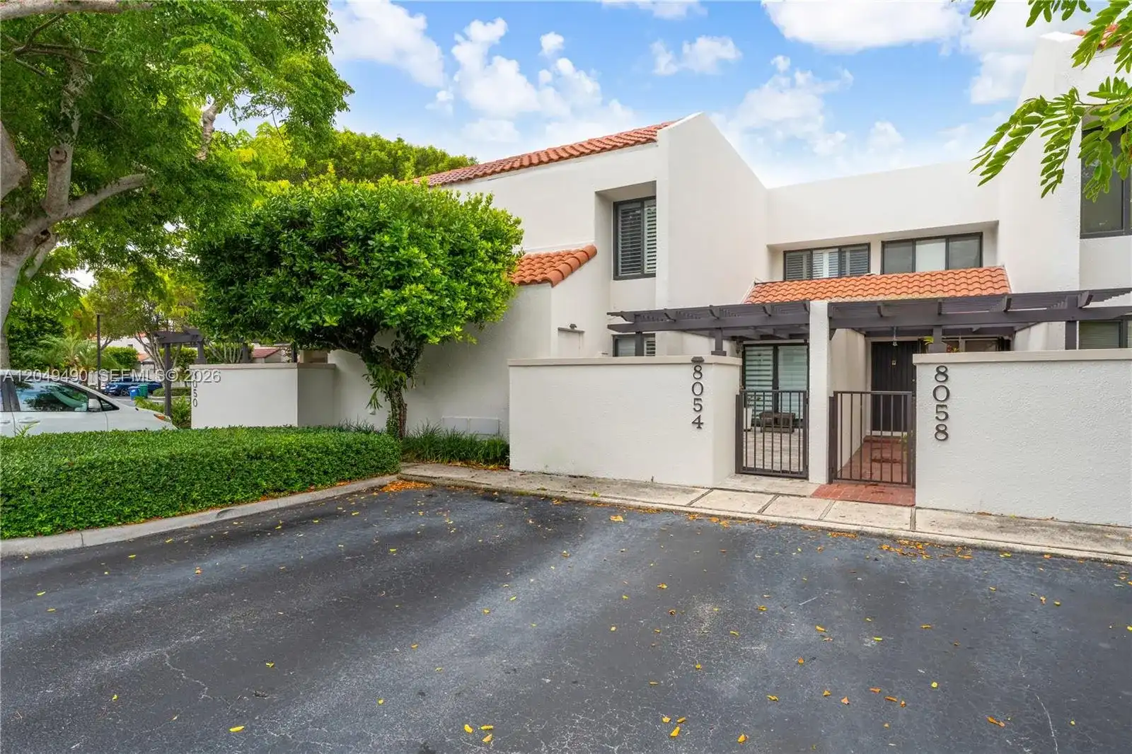 8054 SW 86th Ter, Miami FL 33143