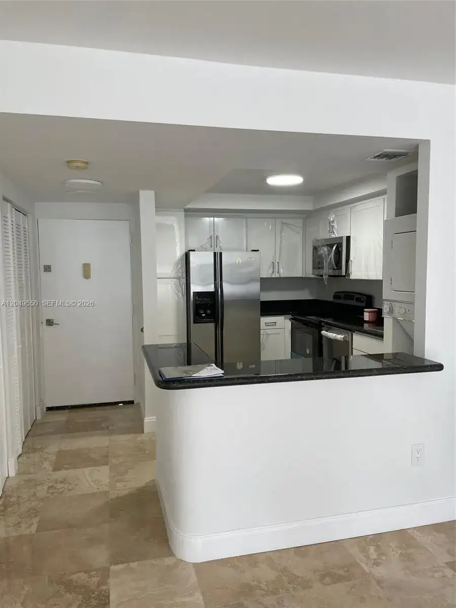 3731 N Country Club Dr # 323, Aventura FL 33180 photo 3
