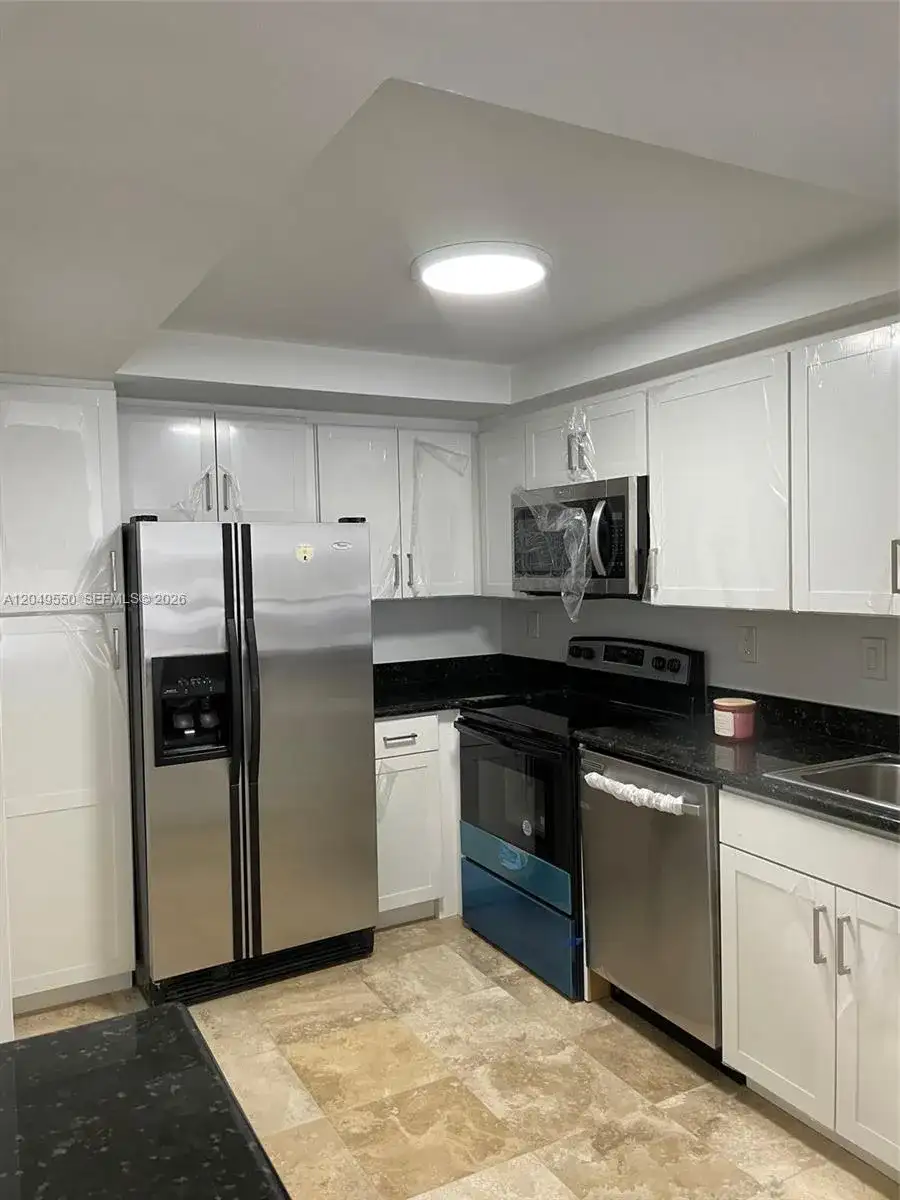 3731 N Country Club Dr # 323, Aventura FL 33180 photo 4