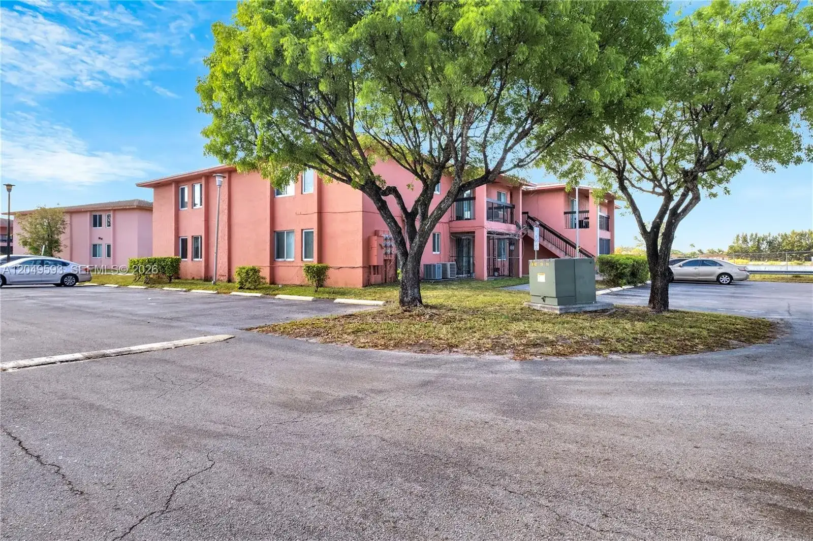 2020 NW 119th St # 1122, Miami FL 33167 photo 2