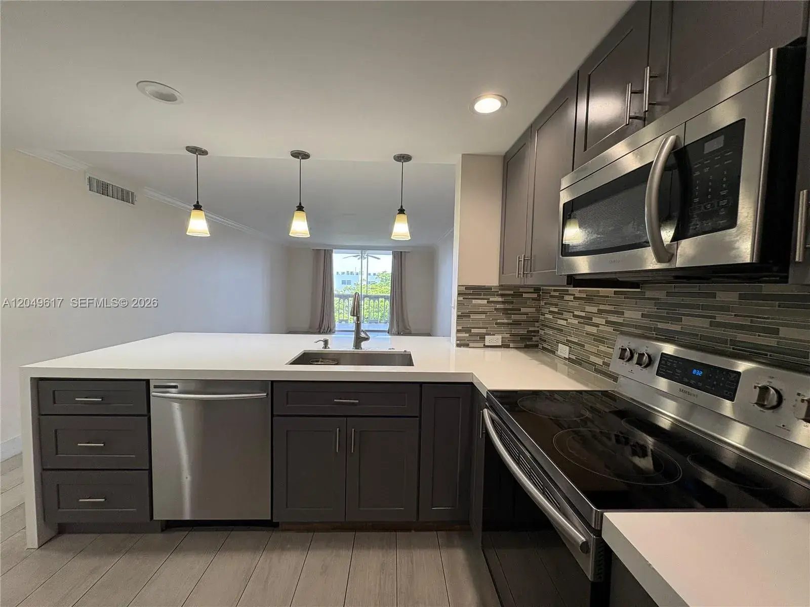 900 NE 12th Ave # 703, Hallandale Beach FL 33009