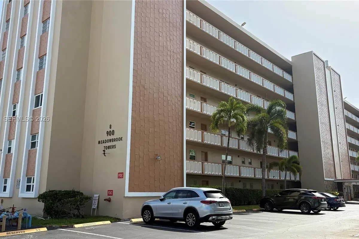 900 NE 12th Ave # 703, Hallandale Beach FL 33009