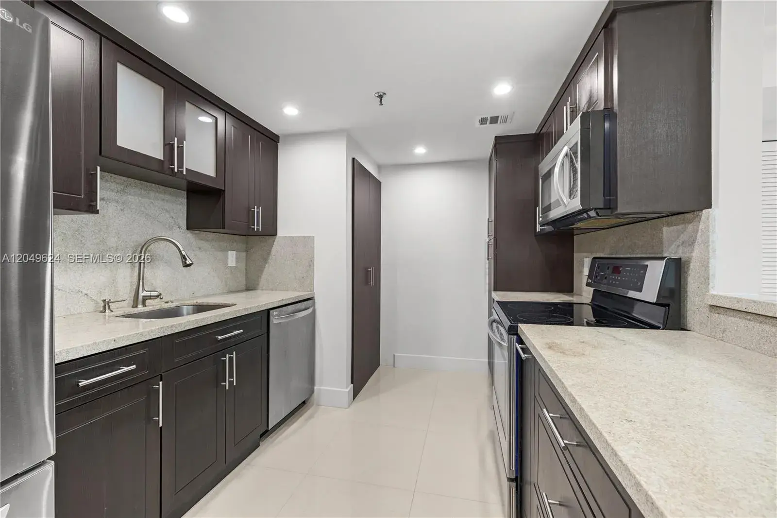 2457 Collins Ave # 307, Miami Beach FL 33140