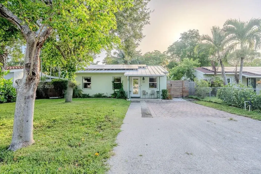 1305 NW 5th Ave, Fort Lauderdale FL 33311