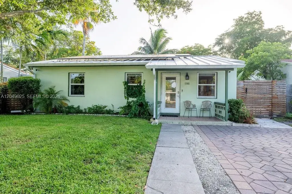 1305 NW 5th Ave, Fort Lauderdale FL 33311