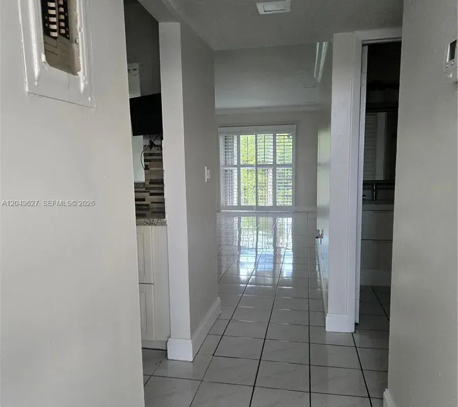 7970 SW 152 AV. # 204, Kendall FL 33193