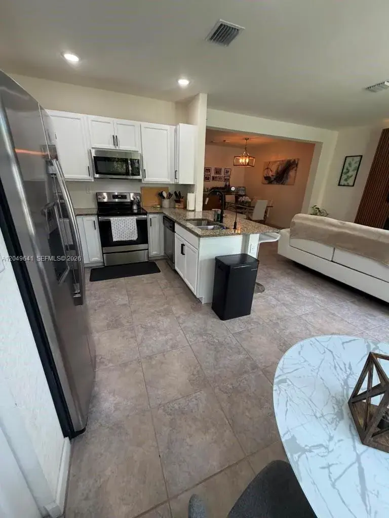 3409 W 104th Ter, Hialeah FL 33018