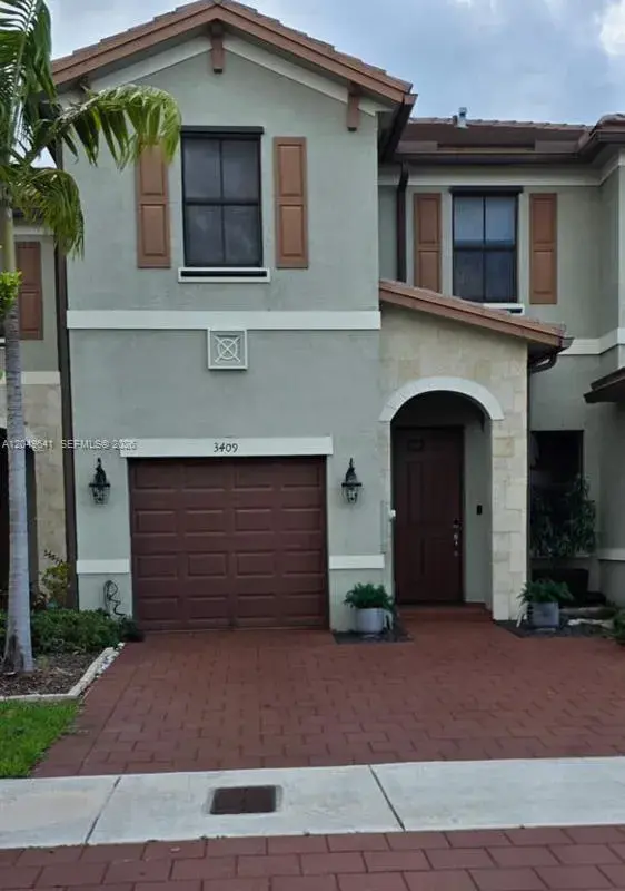3409 W 104th Ter, Hialeah FL 33018