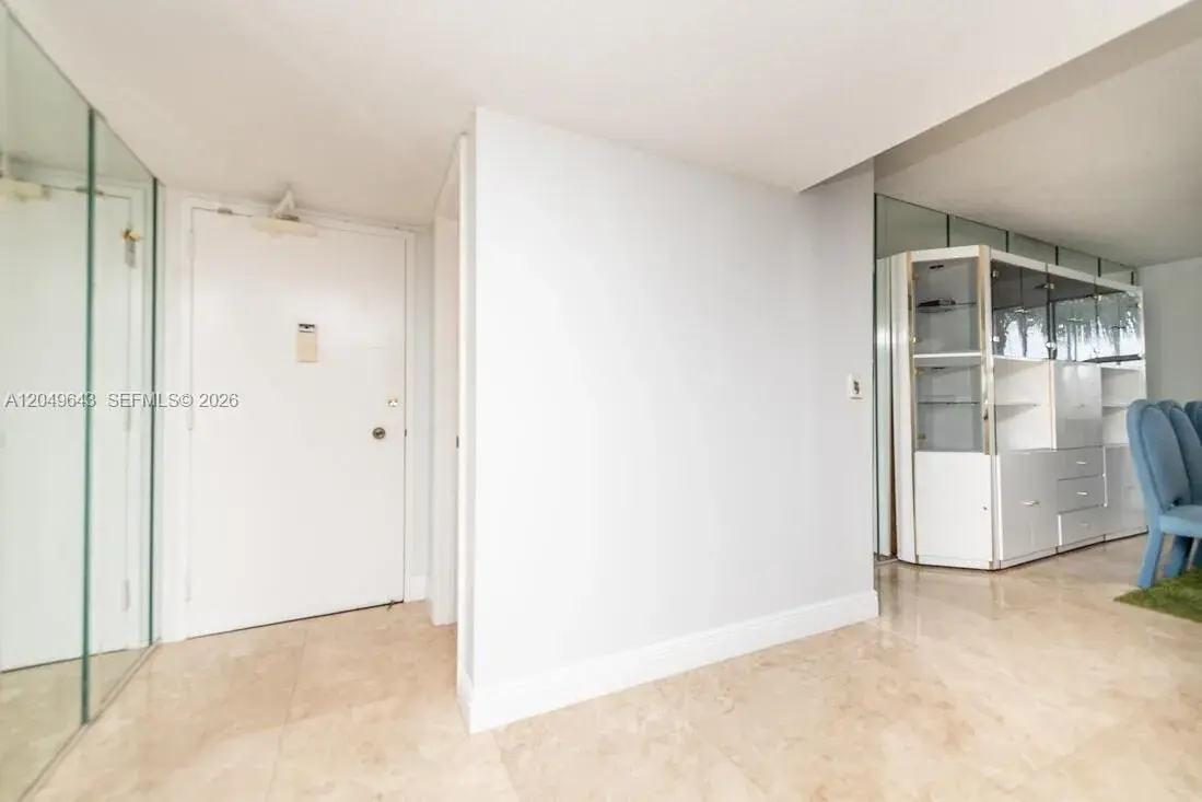 1985 S Ocean Dr # 2Q, Hallandale Beach FL 33009