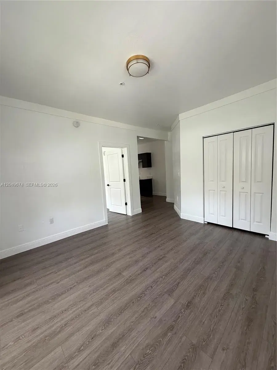 1330 Pennsylvania Ave # 101, Miami Beach FL 33139