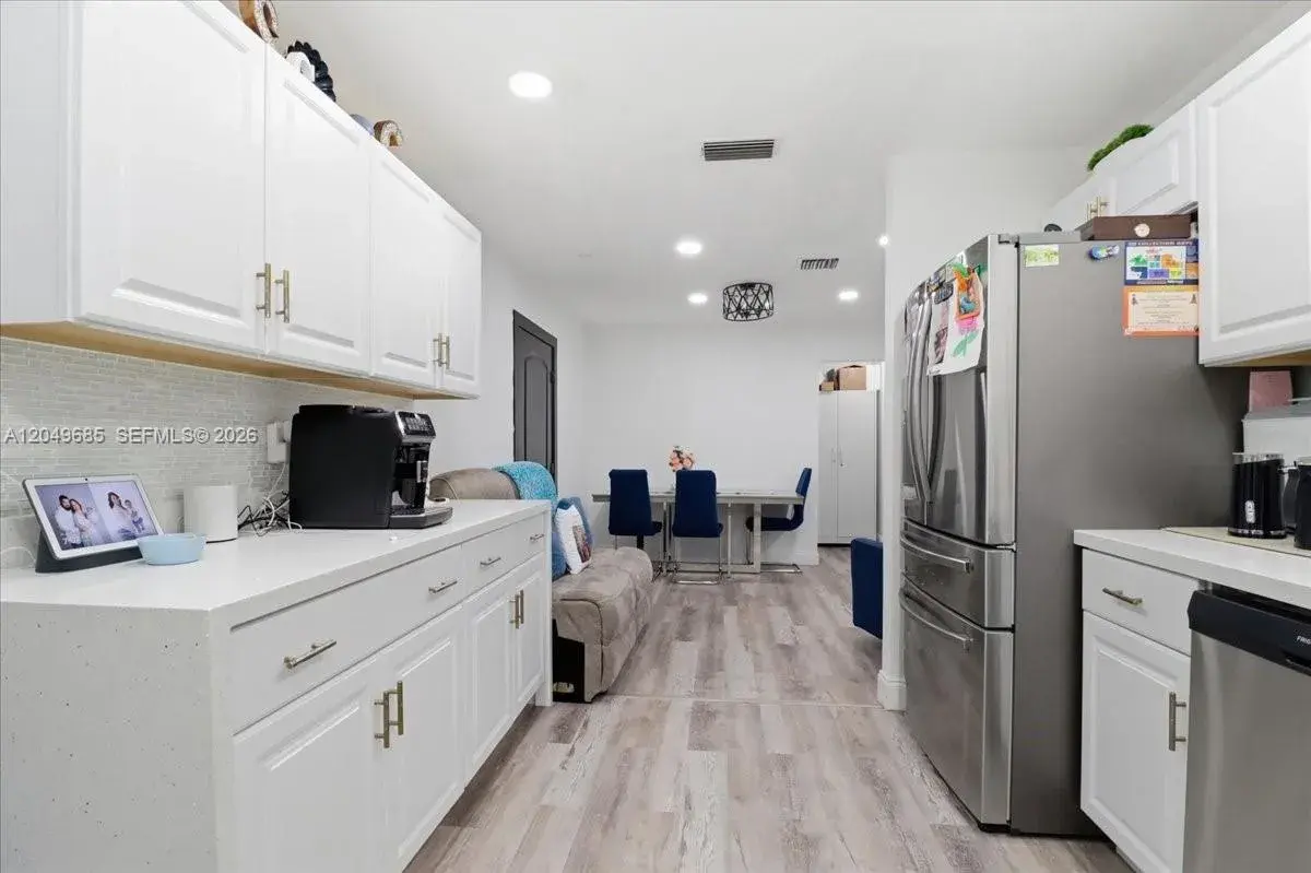 7551 Polk St, Hollywood FL 33024