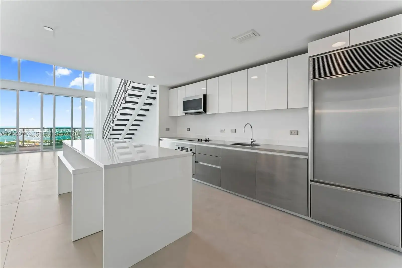 1040 Biscayne Blvd # 3802, Miami FL 33132 photo 4