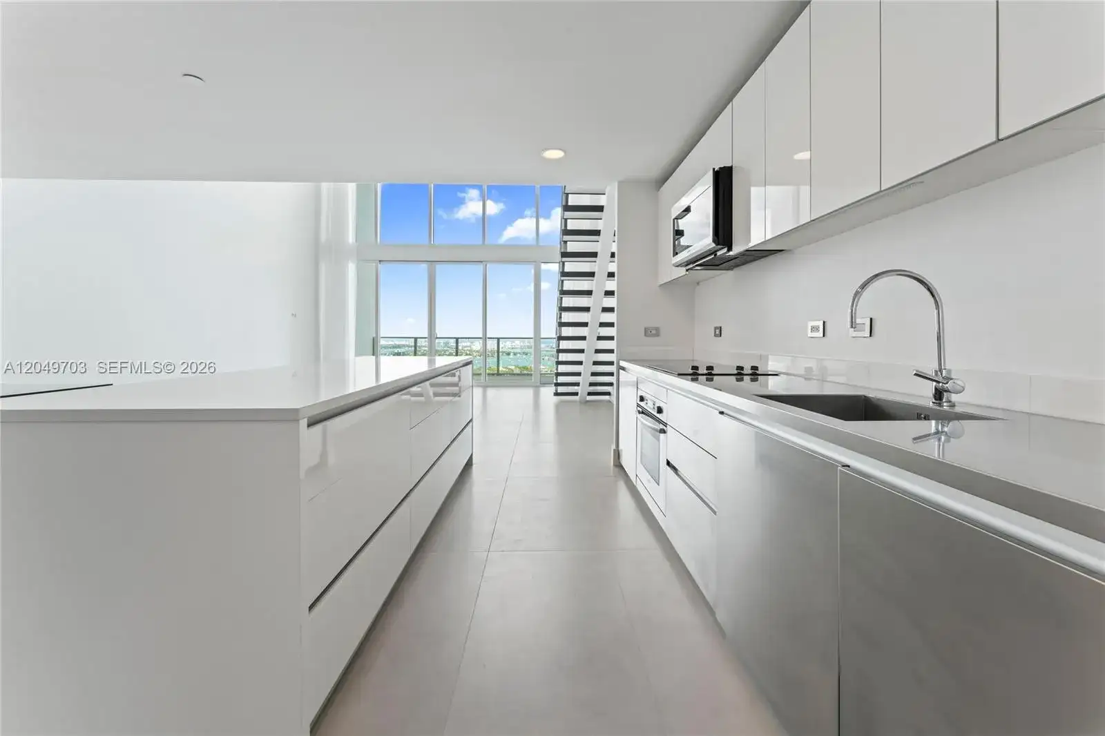 1040 Biscayne Blvd # 3802, Miami FL 33132 photo 5