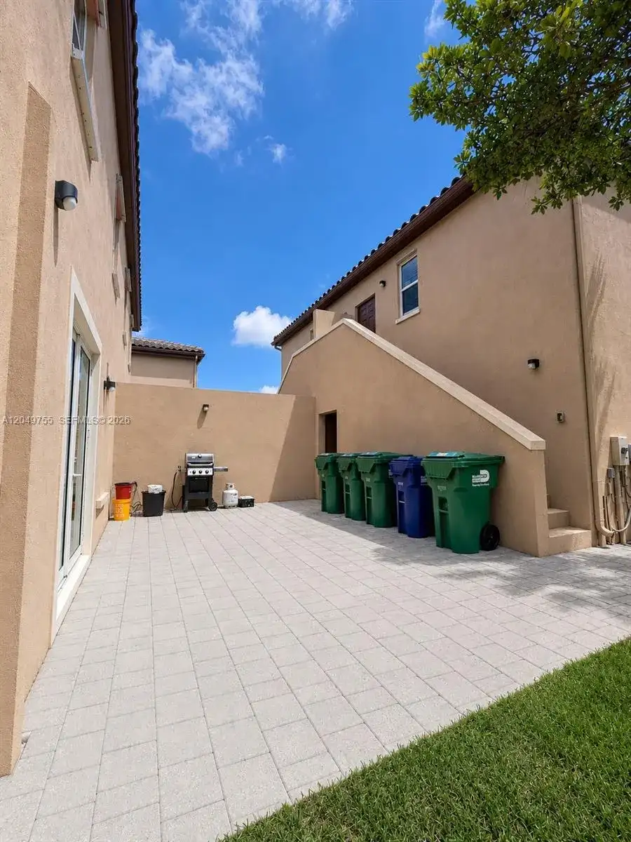 17001 SW 96th St, Miami FL 33196 photo 3