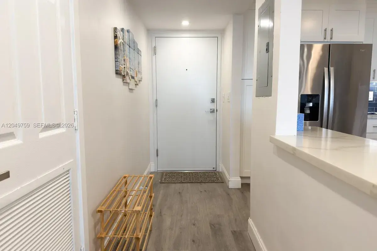 2301 S Ocean Dr # 1404, Hollywood FL 33019