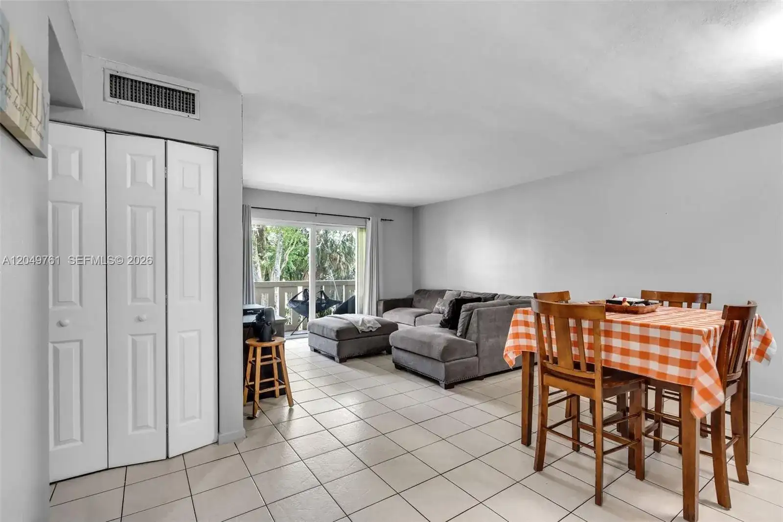 7400 Miami Lakes Dr # D205, Miami Lakes FL 33014 photo 3