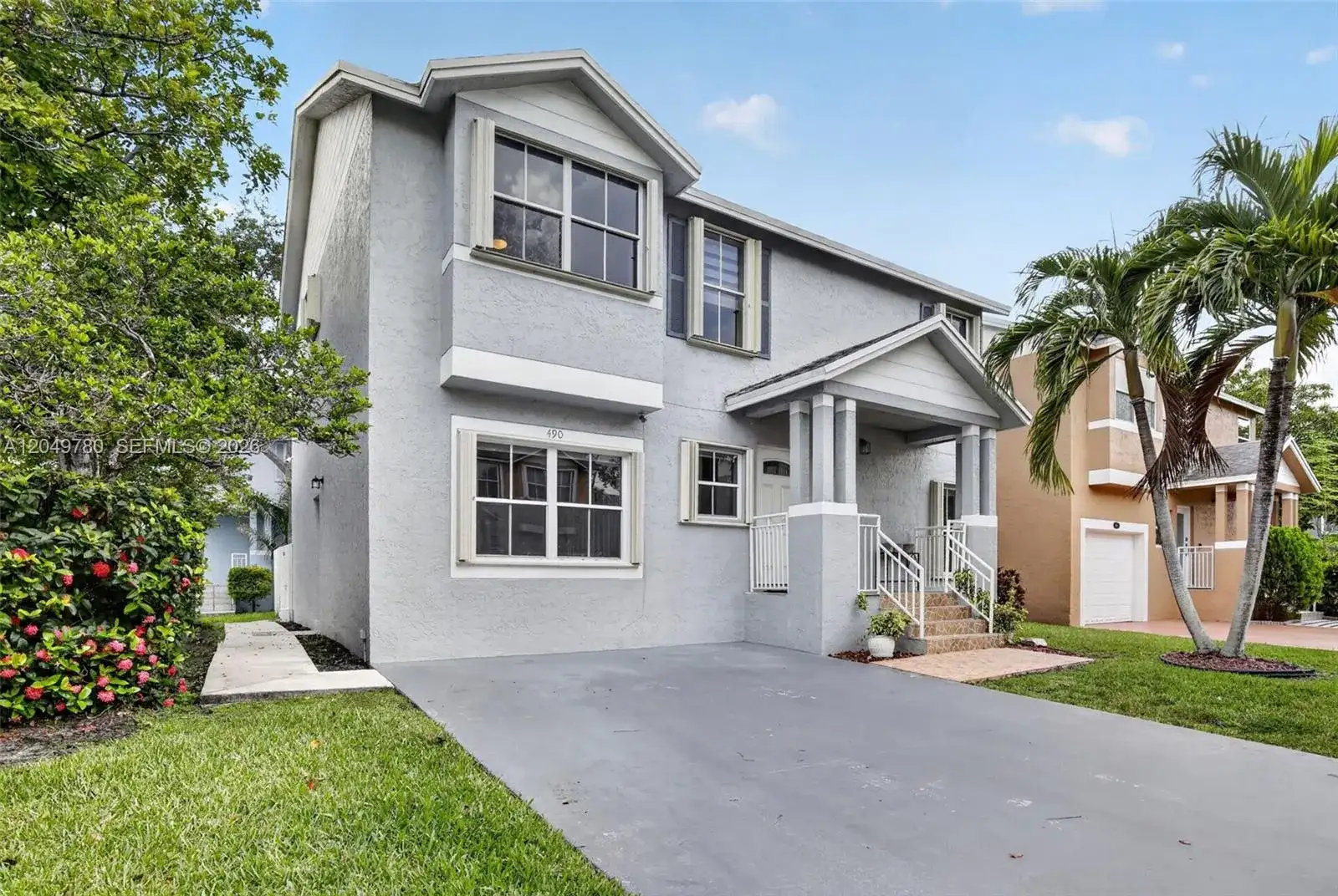 490 NW 102nd Ter, Pembroke Pines FL 33026 photo 2