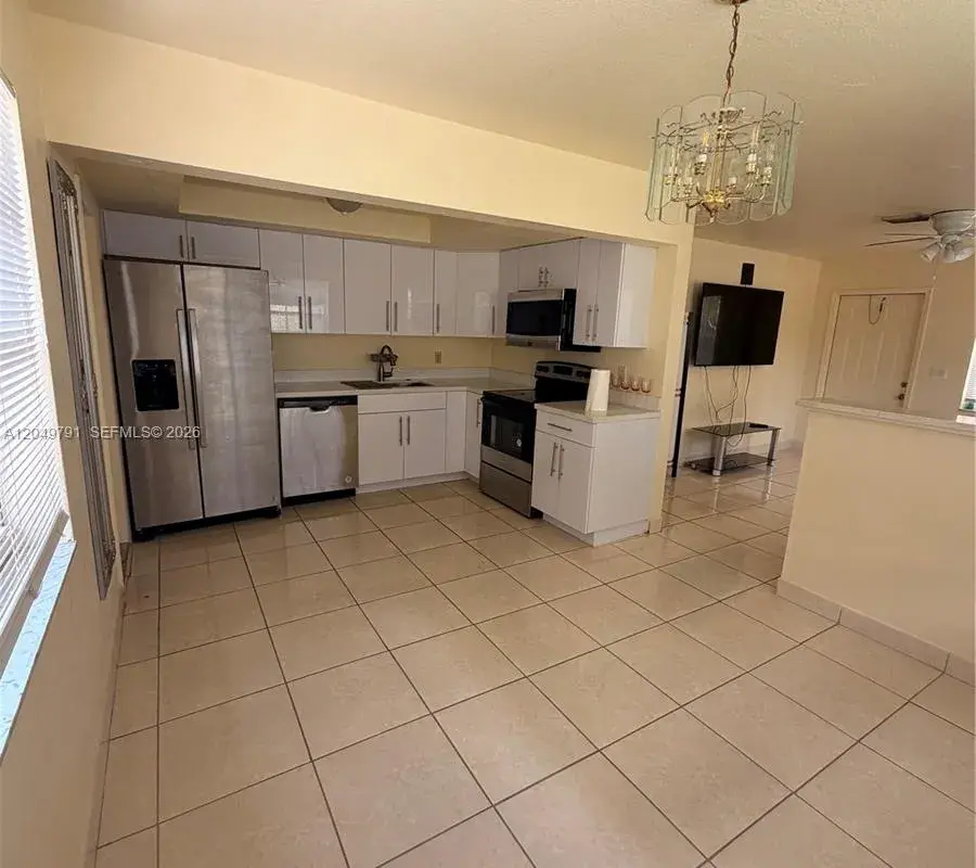 1141 NW 5th Ave # 2, Fort Lauderdale FL 33311