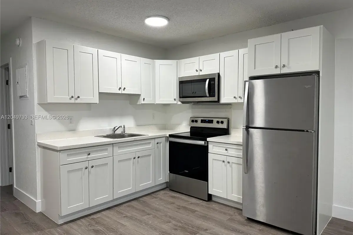 3660 NE 11th Ave # 3, Oakland Park FL 33334