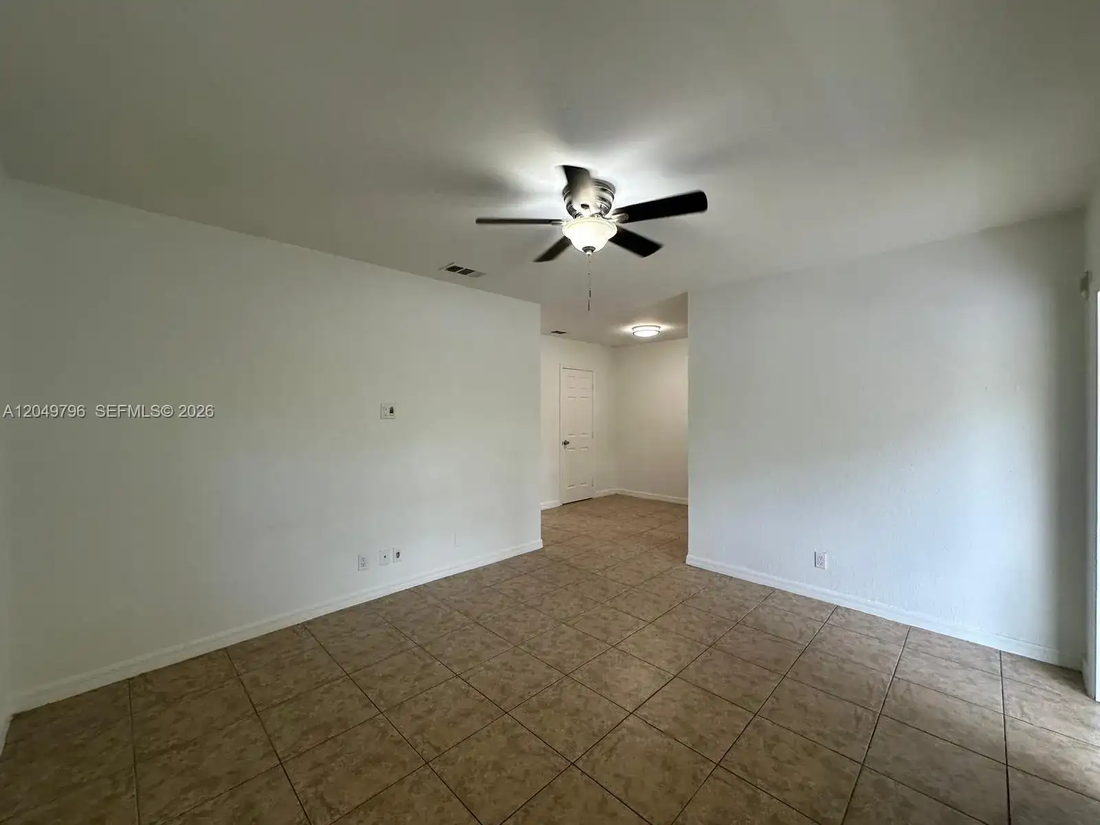 2640 NE 8th Ave # 17, Wilton Manors FL 33334 photo 3