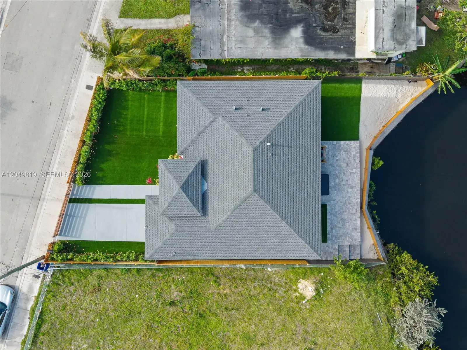 655 NW 24th ave, Fort Lauderdale FL 33311