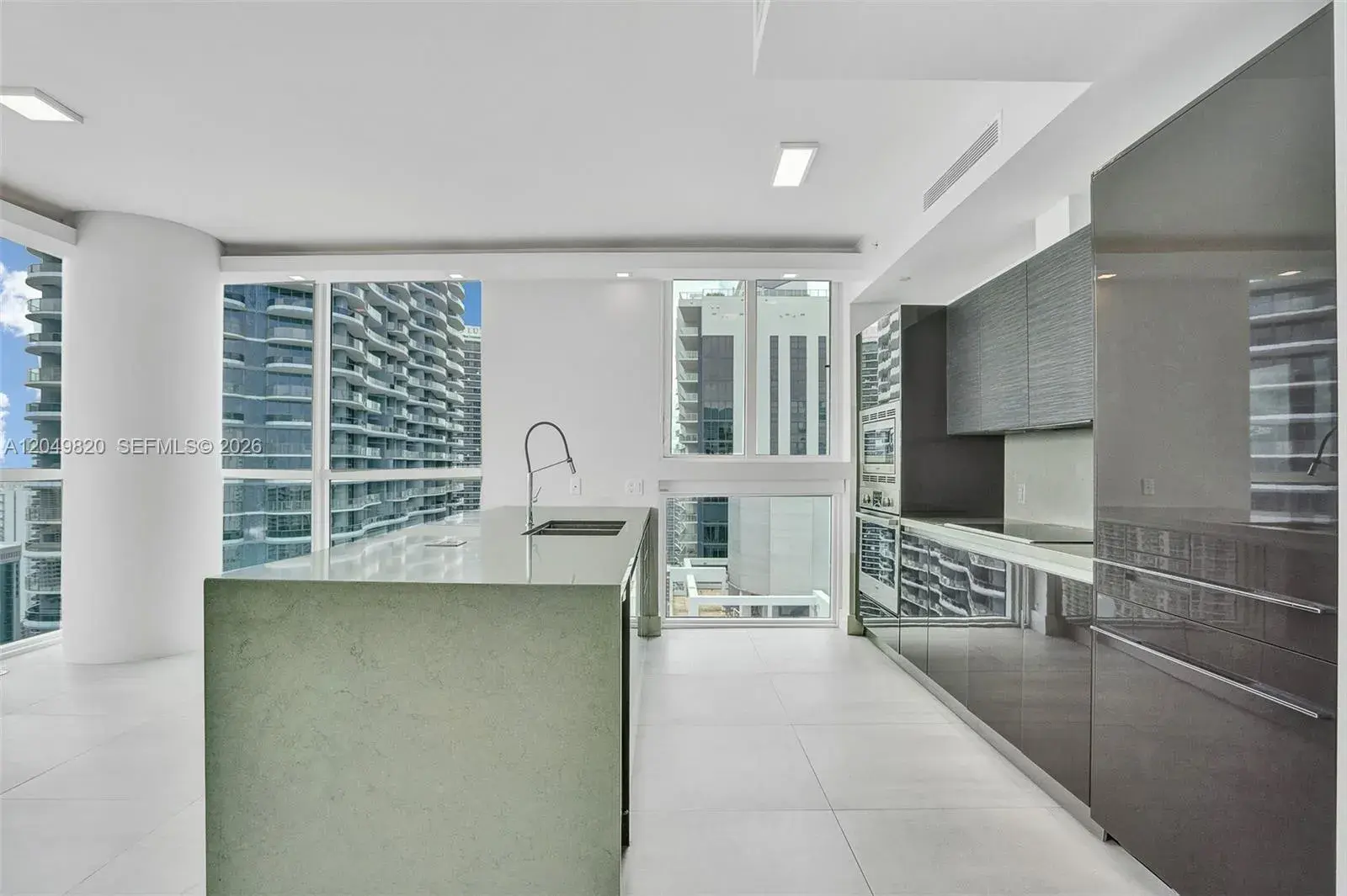 1080 Brickell Ave # 4109, Miami FL 33131