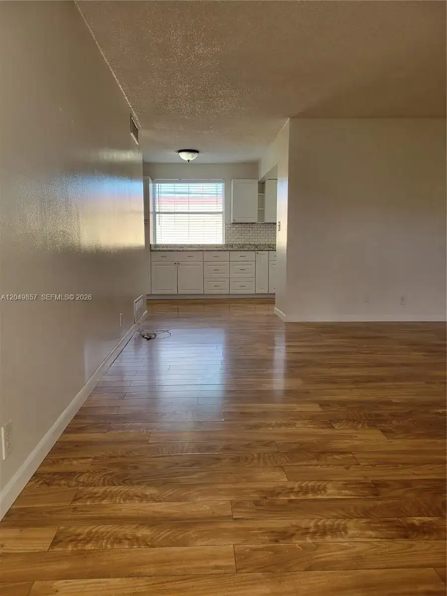 2200 Taylor St # 205, Hollywood FL 33020 photo 3