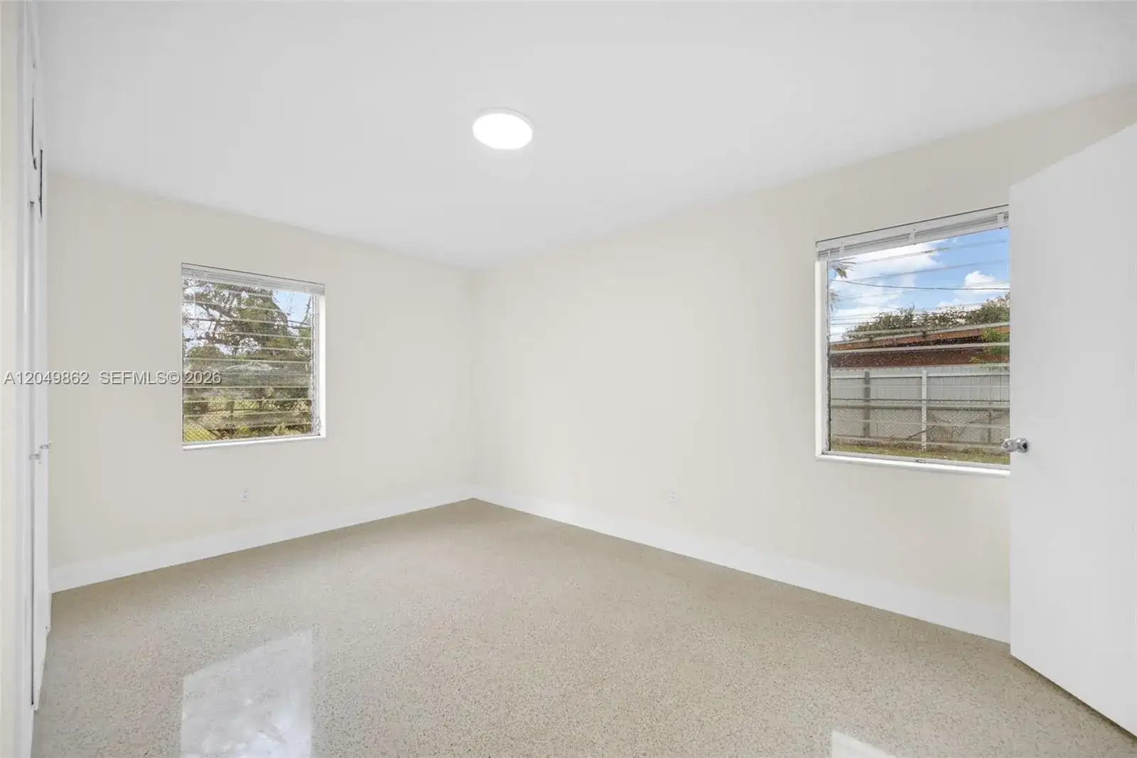 1380 W 60th Ter, Hialeah FL 33012 photo 3