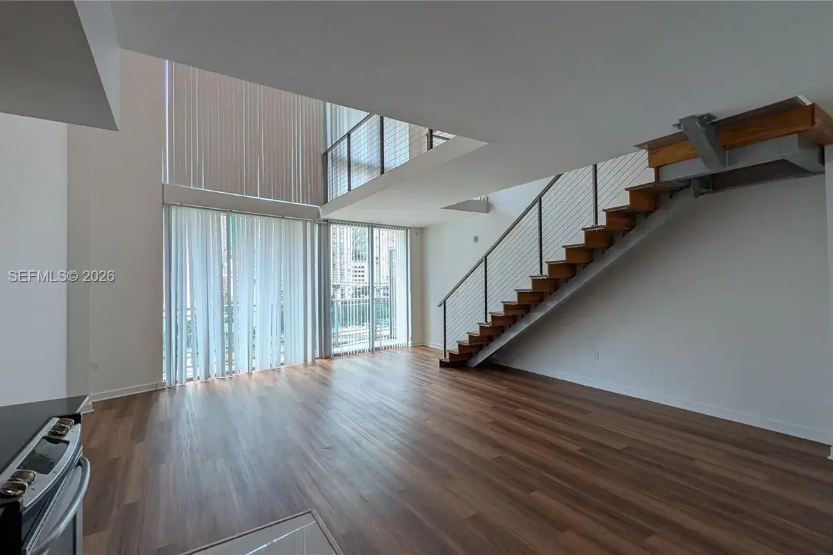 350 S Miami Ave # 704, Miami FL 33130