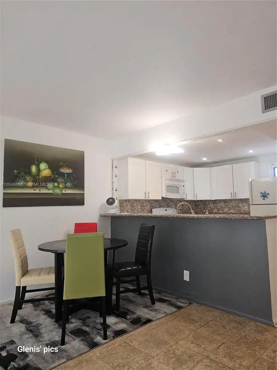 20400 W Country Club Dr # 204, Aventura FL 33180 photo 3