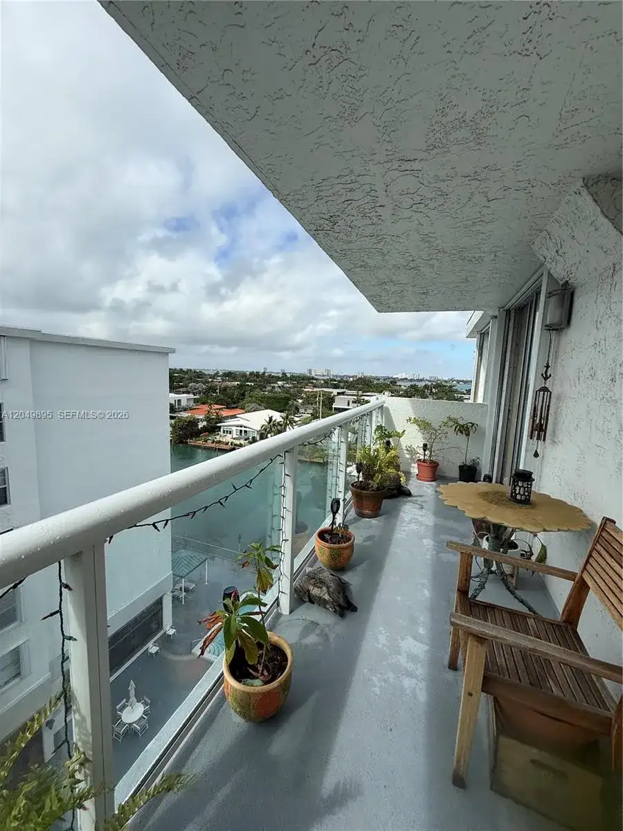 10000 W Bay Harbor Dr, Bay Harbor Islands FL 33154 photo 3
