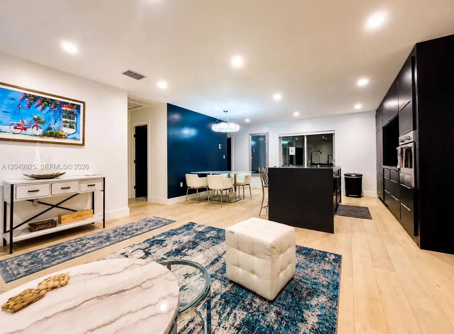 145 NW 40 St, Miami FL 33127
