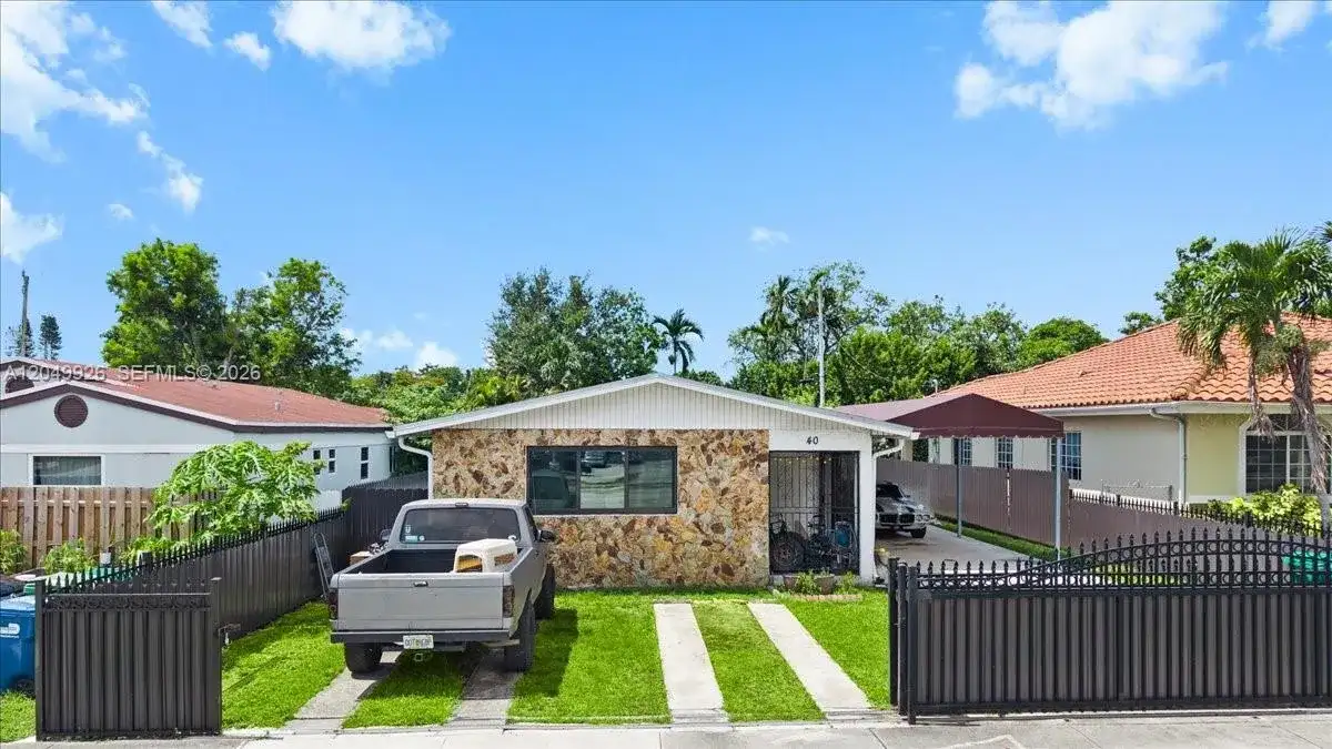 40 NW 119th St, Miami FL 33168 photo 2