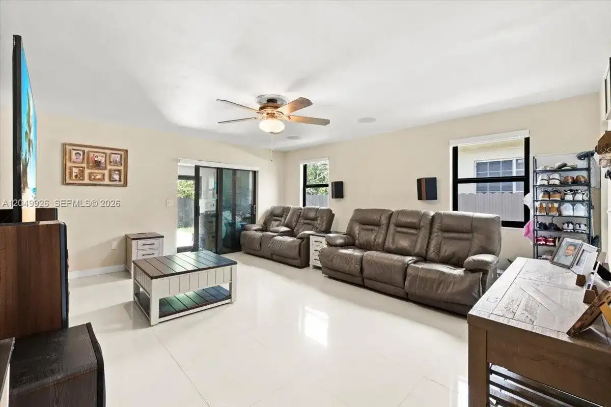 40 NW 119th St, Miami FL 33168 photo 4