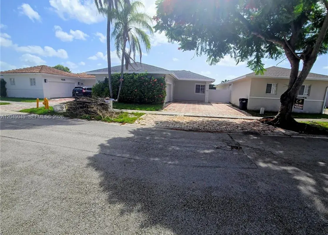 14236 SW 148th Ave, Miami FL 33196