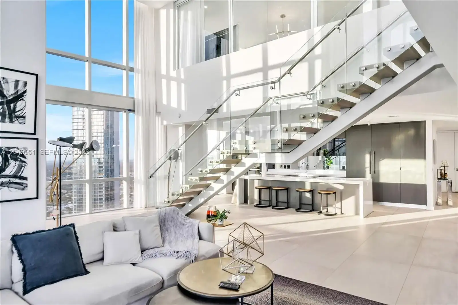 851 NE 1st Avenue # 4612, Miami FL 33132 photo 2