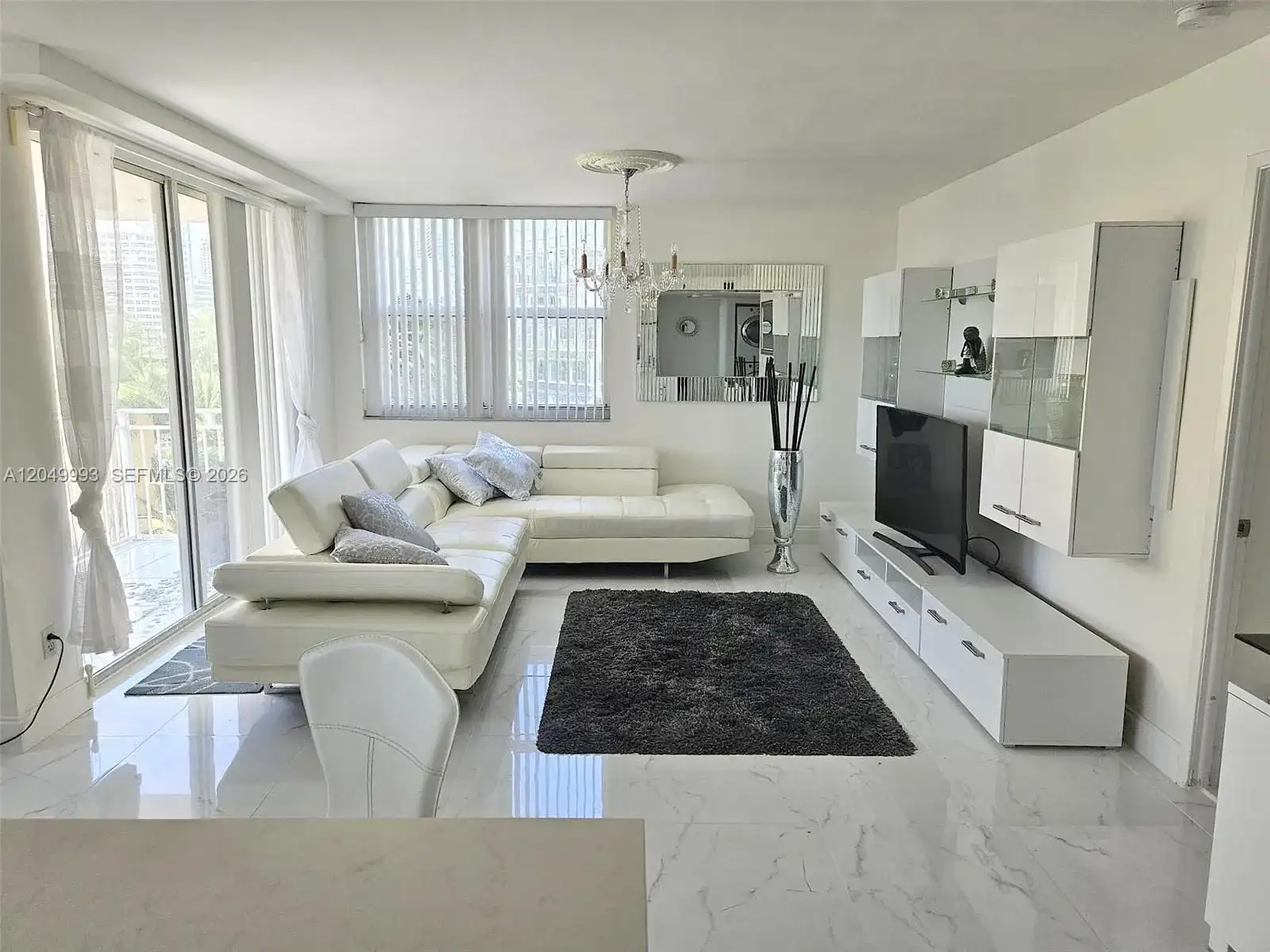 770 Claughton Island Dr # 602, Miami FL 33131